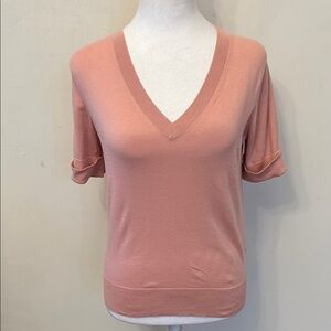 Banana Republic mauve V neck short cuffed sleeve sweater Size XS EUC